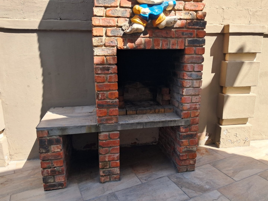 4 Bedroom Property for Sale in Bergsig Western Cape